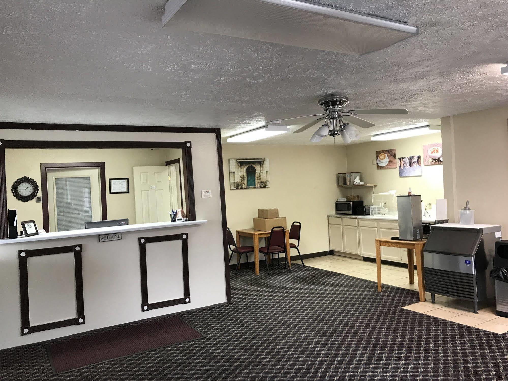 Economy Inn Mccook Exterior foto